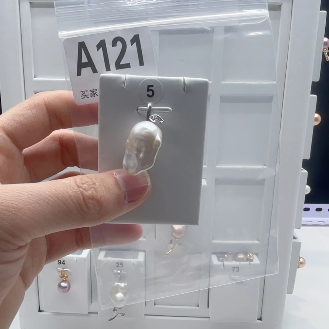 淡水珍珠合金颈饰