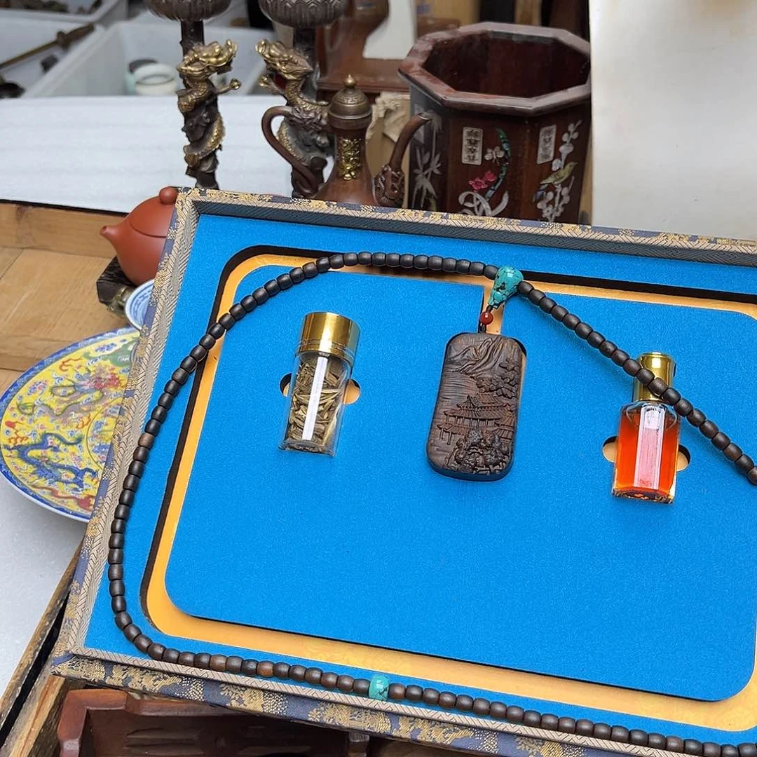 大叶紫檀（黑酸枝木类）