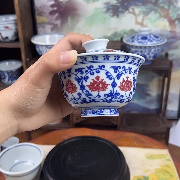 杯子陶缠枝莲釉里红盖碗