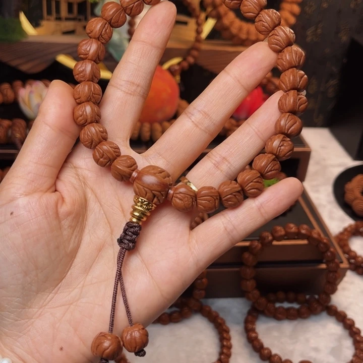 桃核吊坠浪*，12玉龙脊手持