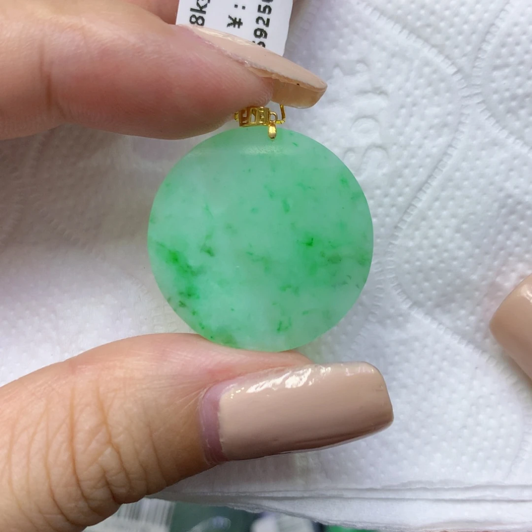 颈饰18K金镶嵌翡翠