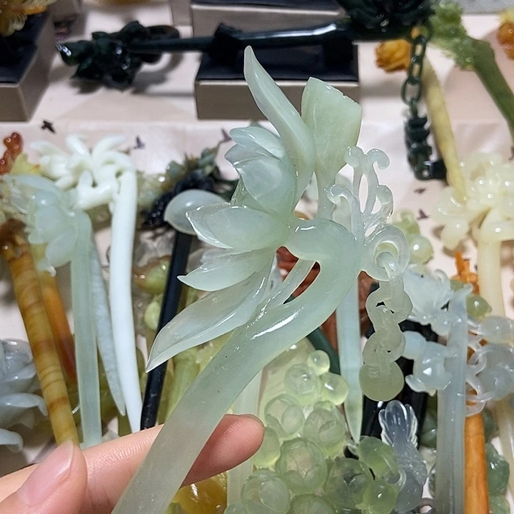 延***慧蛇纹石玉未镶嵌发簪