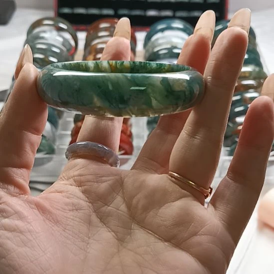 玛瑙/玉髓未镶嵌手镯