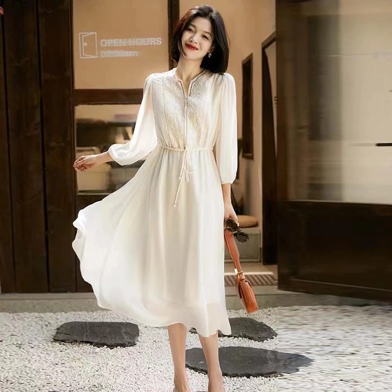 超仙刺绣雪纺连衣裙2025夏新款高级气质宽松显瘦度假长裙子A333
