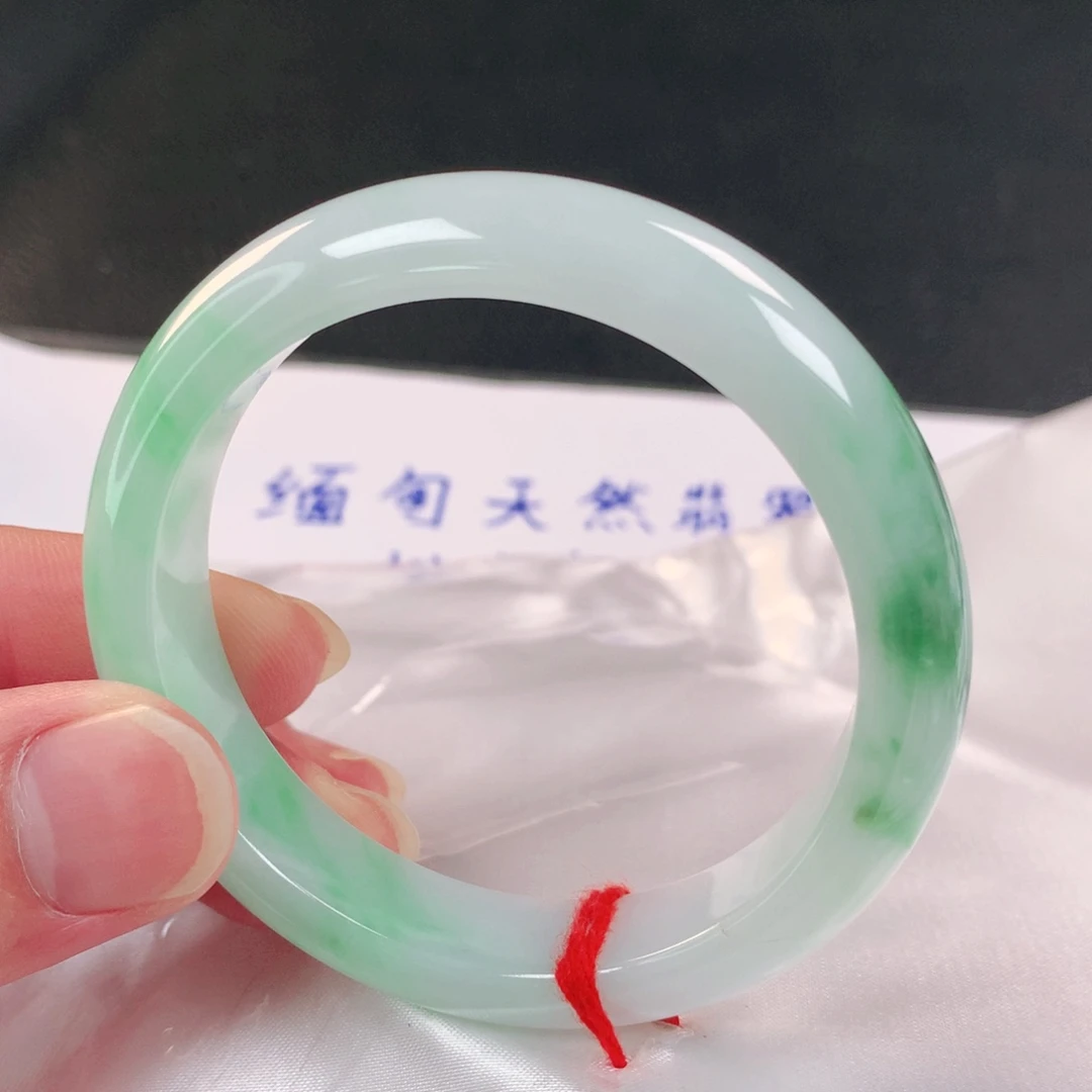 翡翠未镶嵌手镯128
