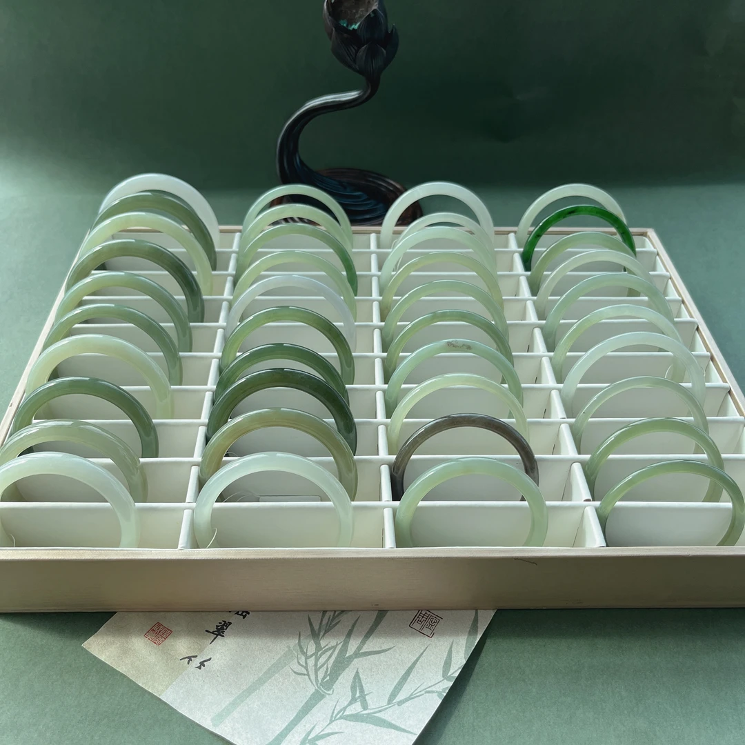 金鑫珠宝 | 天然和田玉美人条手镯51-61圈B盘多样性发货拍一发一