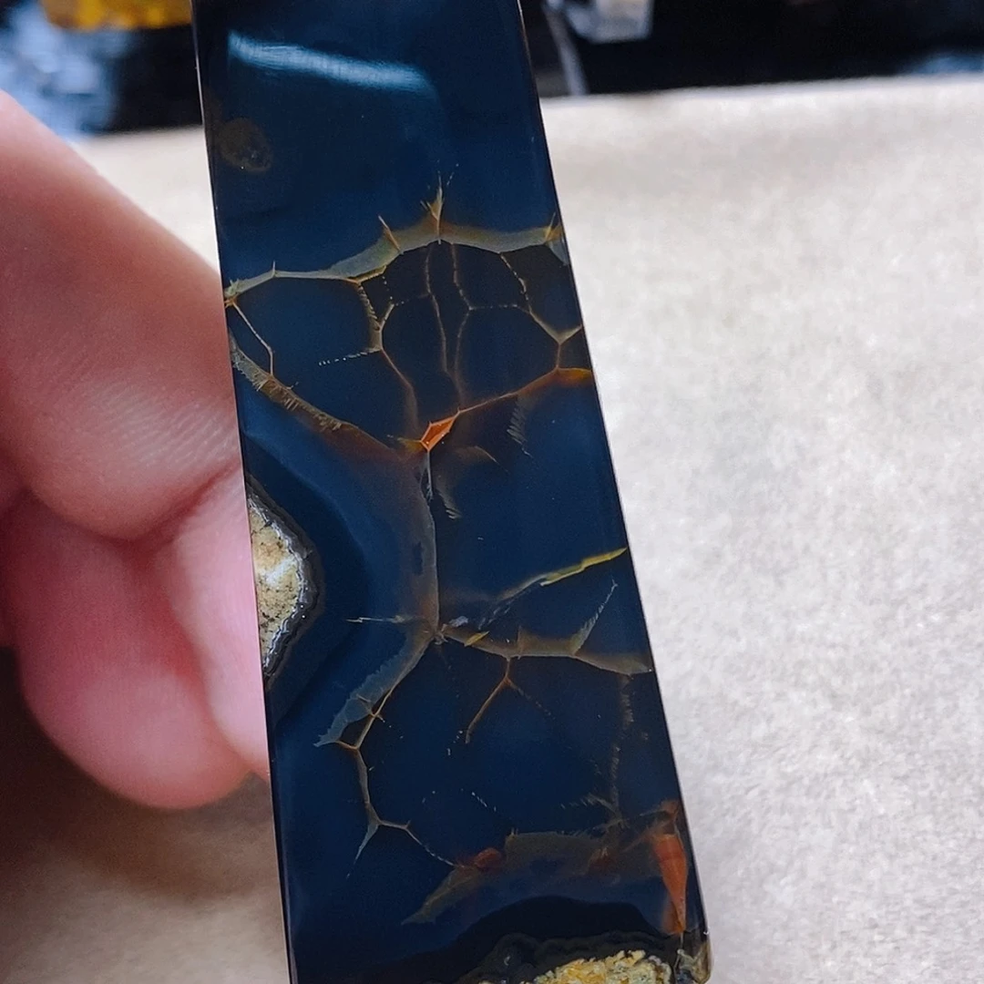 未镶嵌颈饰玛瑙/玉髓东*