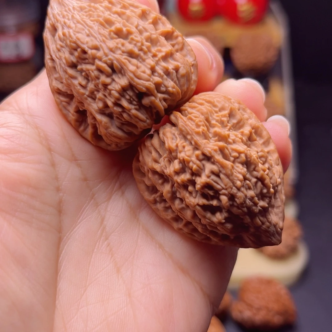 文玩核桃吊坠塔尖，全品，货头