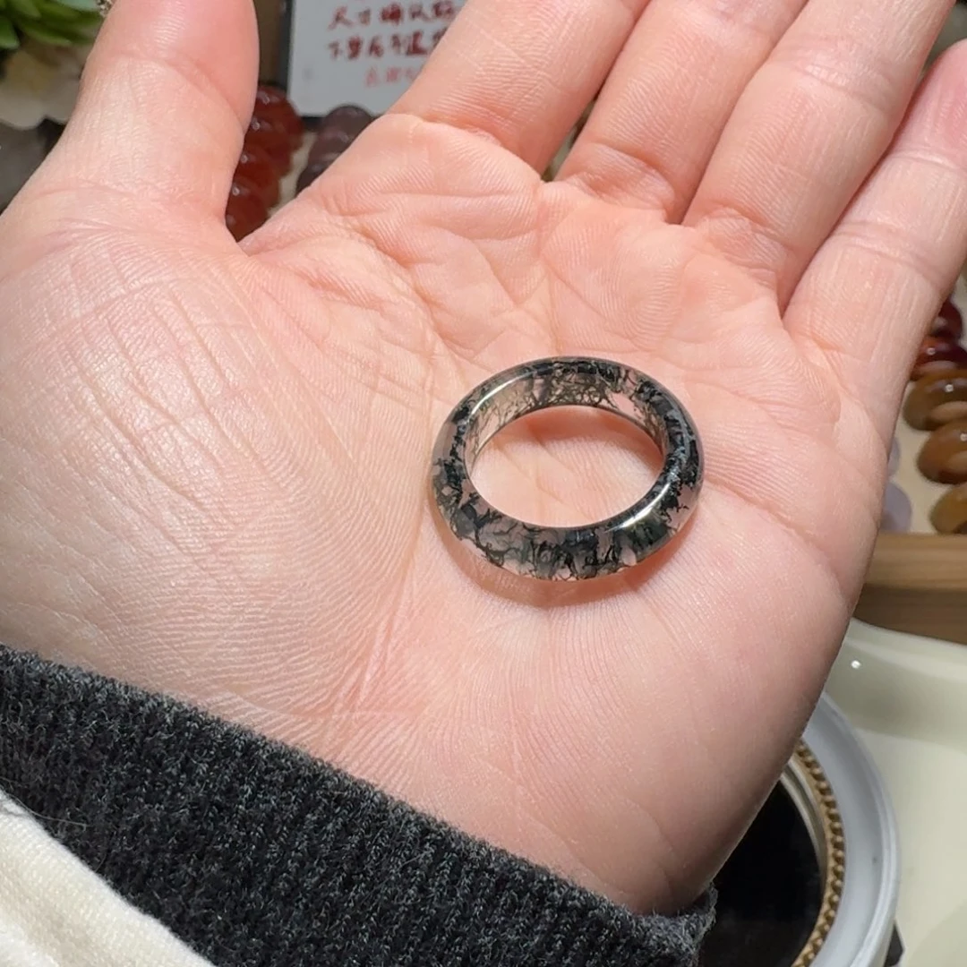 玛瑙/玉髓未镶嵌戒圈8号。港17 绿水草