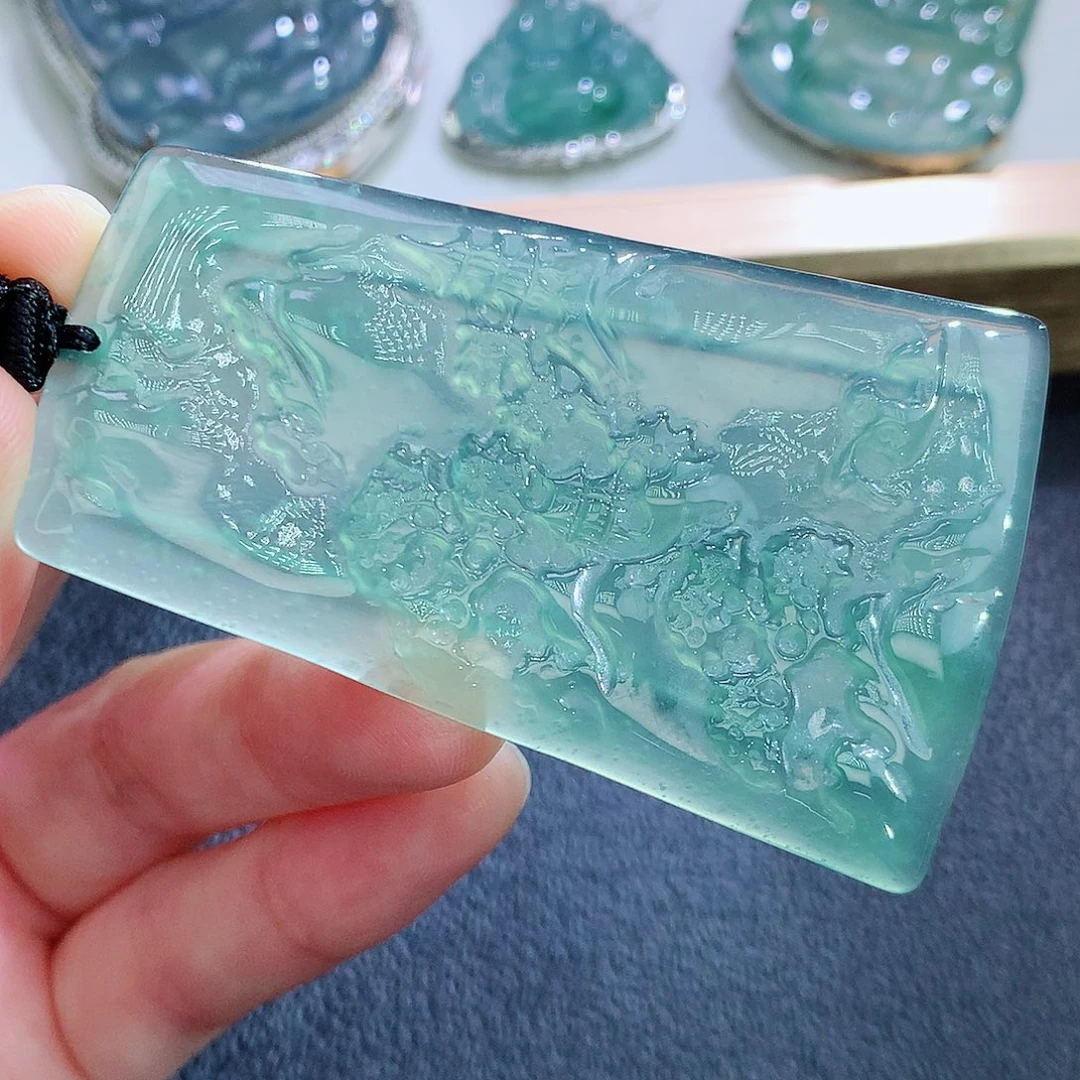 翡翠未镶嵌颈饰翡翠