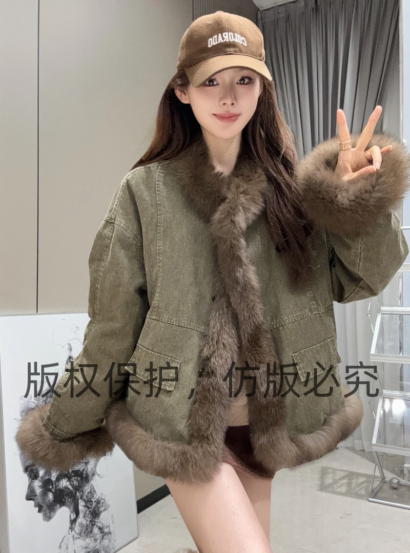 KL/蔻吕-B1146莎莎精选时尚（牛仔千金）狐狸毛皮90鹅绒保暖外套