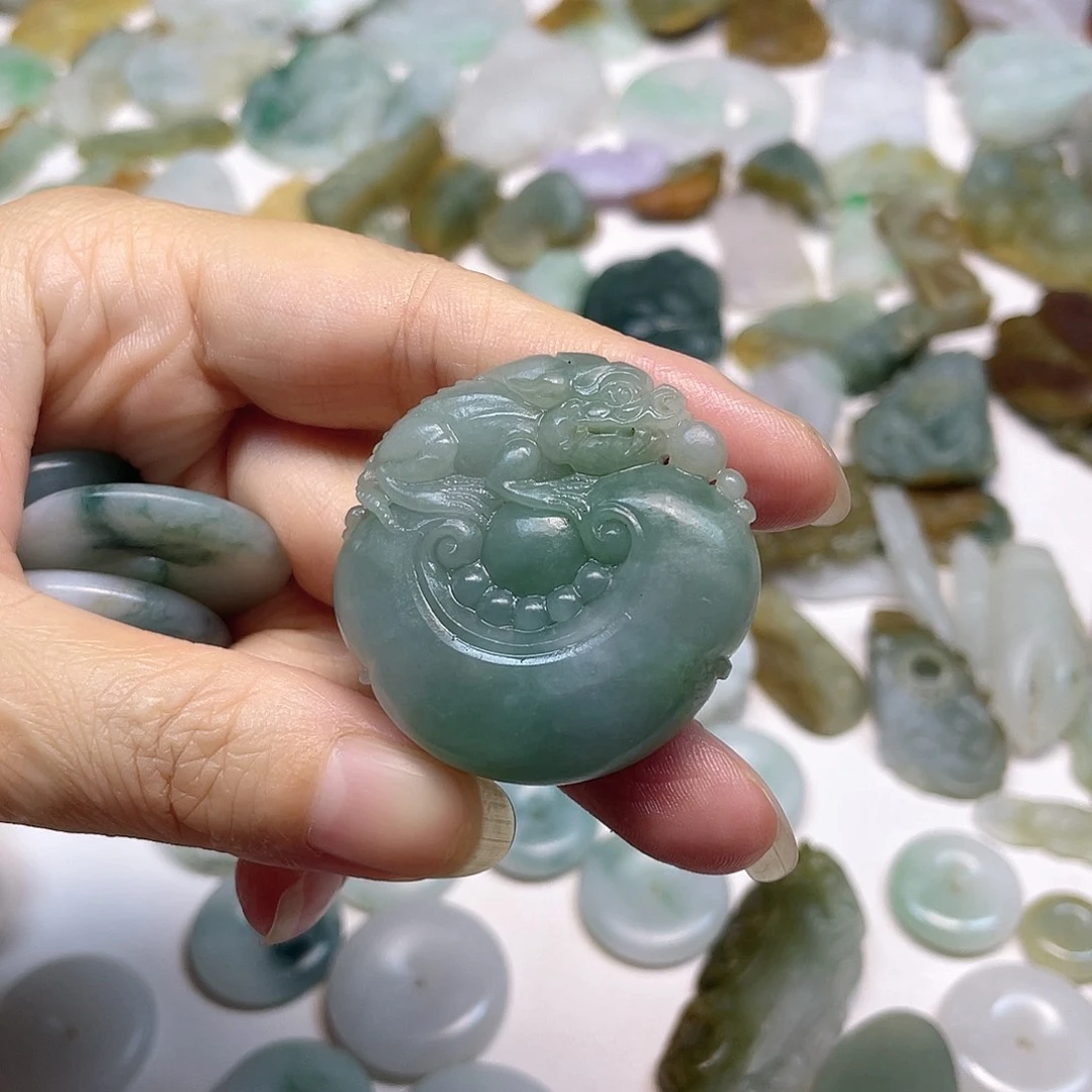 未镶嵌定制翡翠?*翡翠