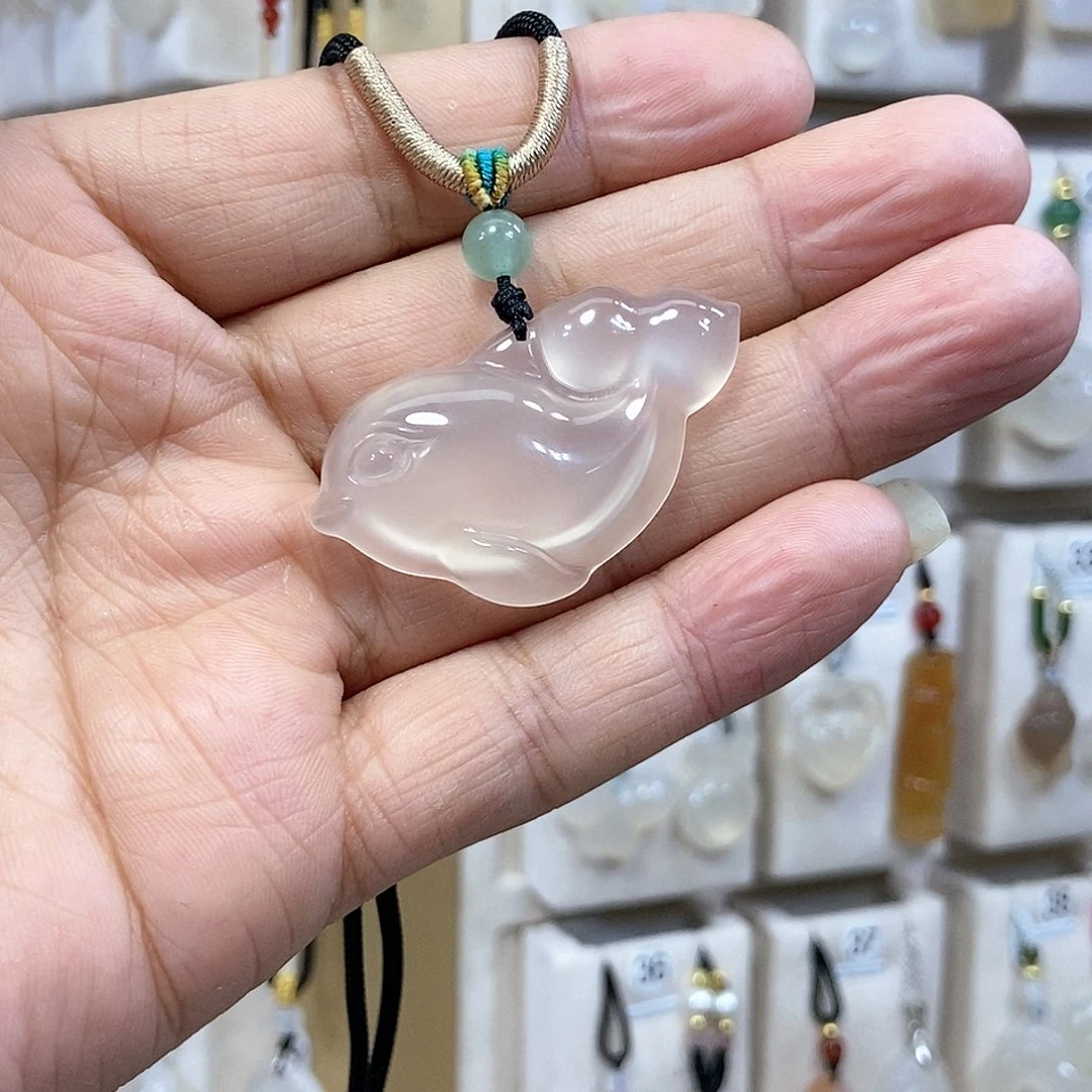 玛瑙/玉髓颈饰未镶嵌