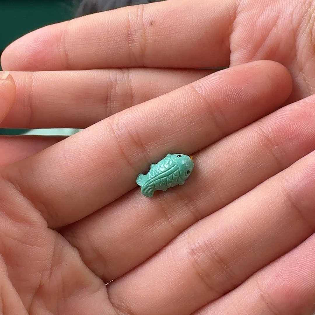 箫***子绿松石未镶嵌珠宝奇石