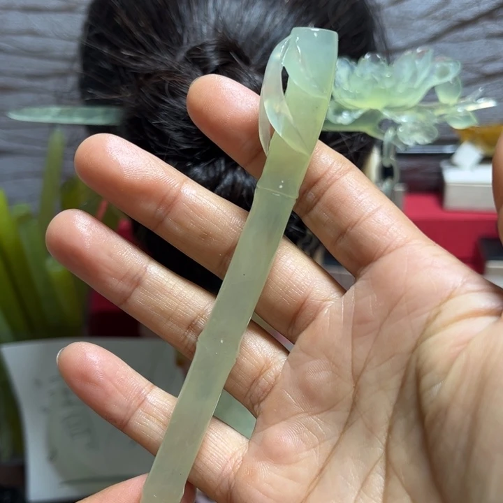 蛇纹石玉未镶嵌发簪