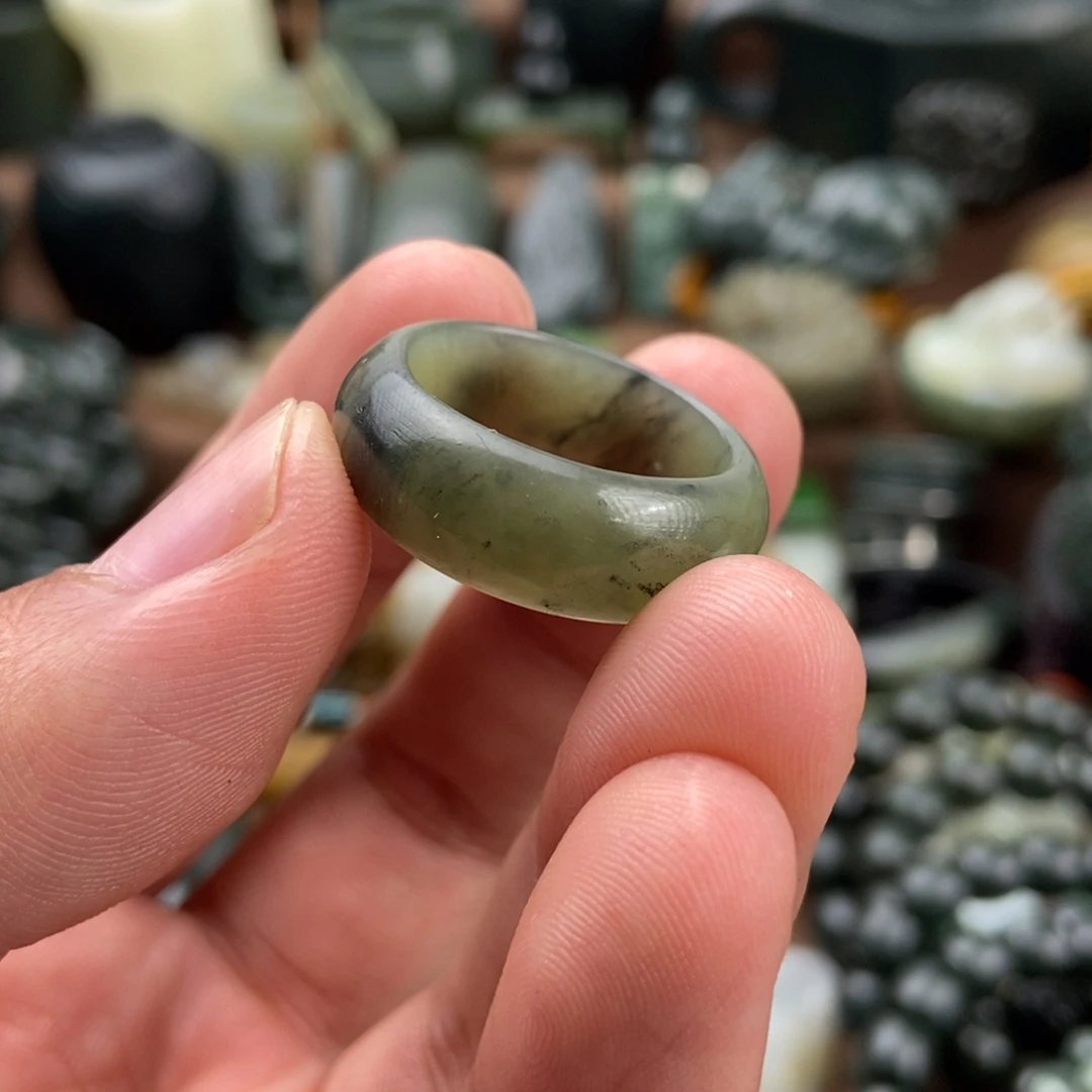 和田玉挂件未镶嵌花****.