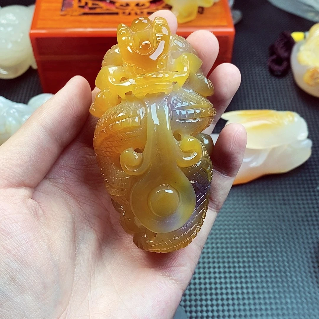 紫***阳玛瑙/玉髓未镶嵌玛瑙