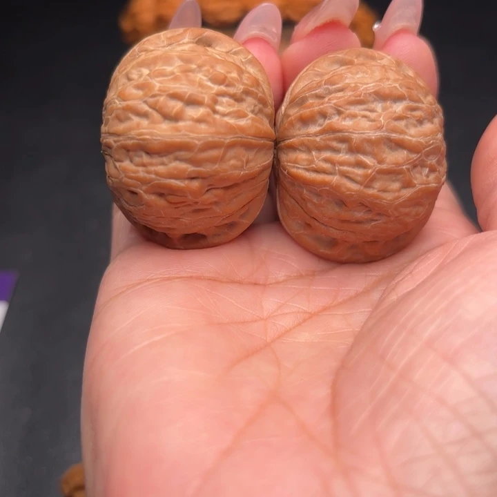 把件桃核40铁锤狮子头