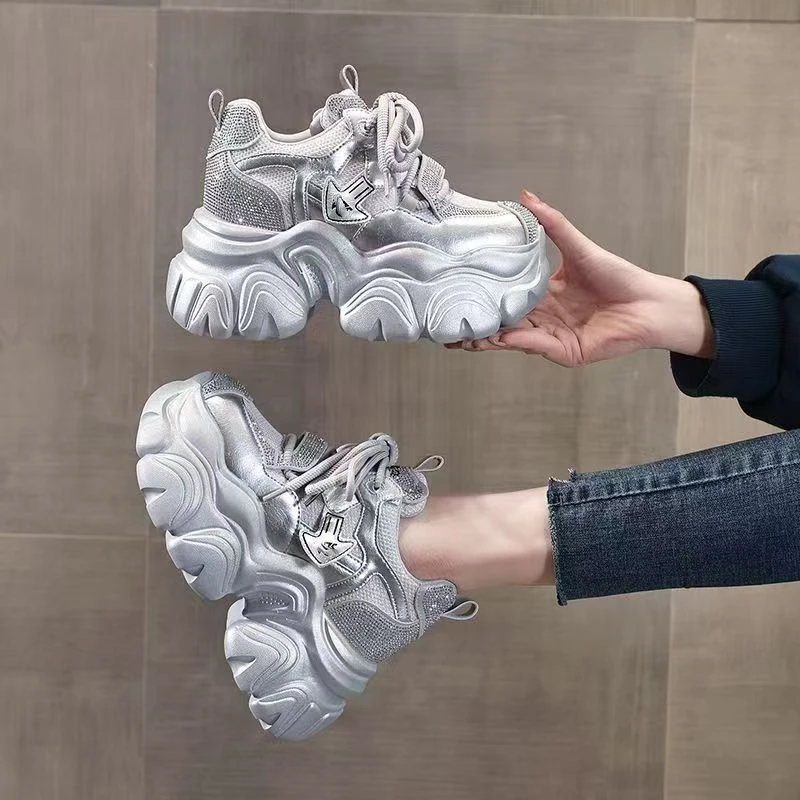 银色老爹鞋2025新款春夏季水钻10cm小个子百搭厚底内增高超轻女鞋