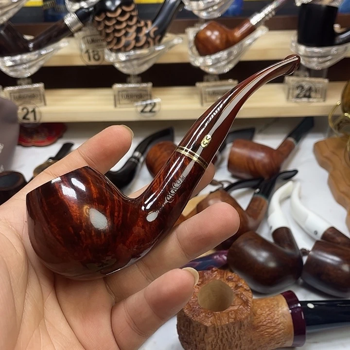 任*烟斗一只的时候就开始