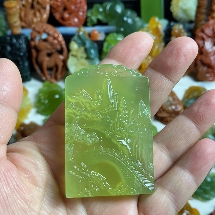 蛇纹石玉未镶嵌颈饰