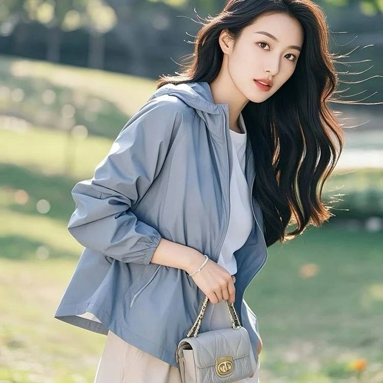 连帽休闲外套女25新款宽松显瘦短款气质开春超火好看减龄高级风衣