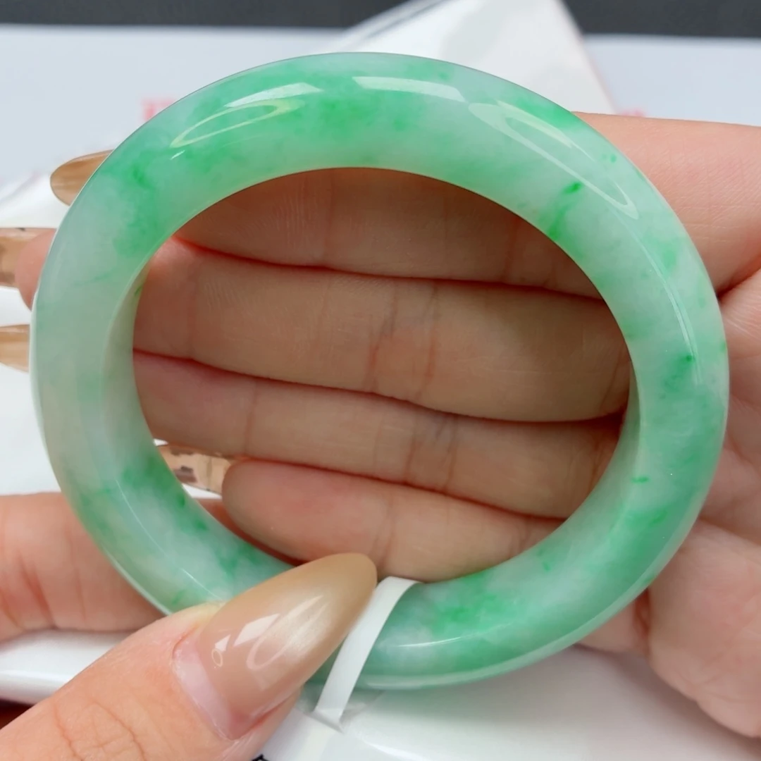 未镶嵌手镯翡翠8