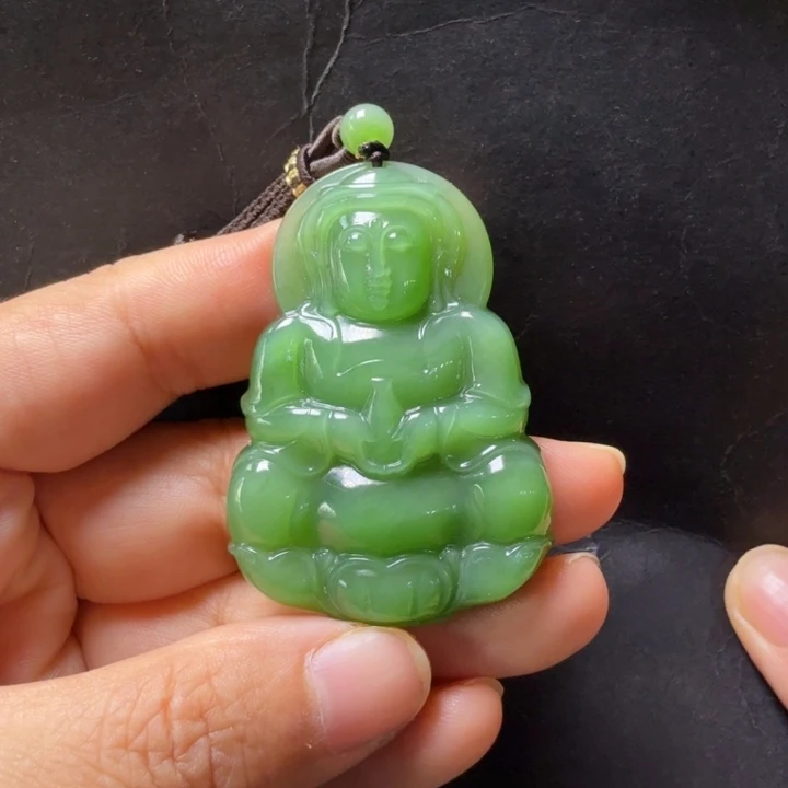 颈饰未镶嵌和田玉（碧玉）