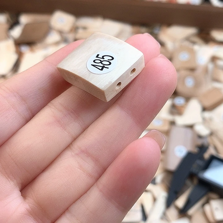 泥塑不打孔联系客服