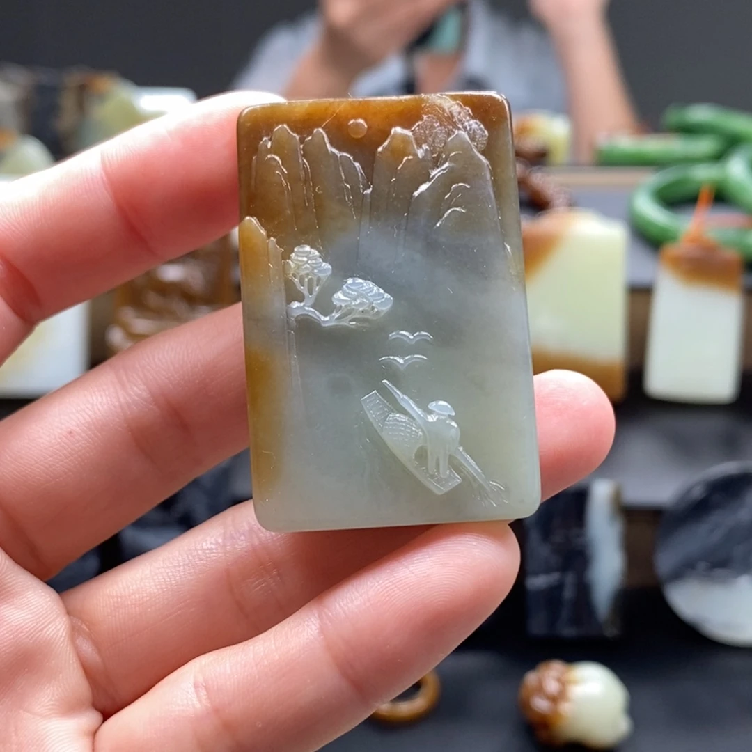 未镶嵌和田玉（糖玉）挂件