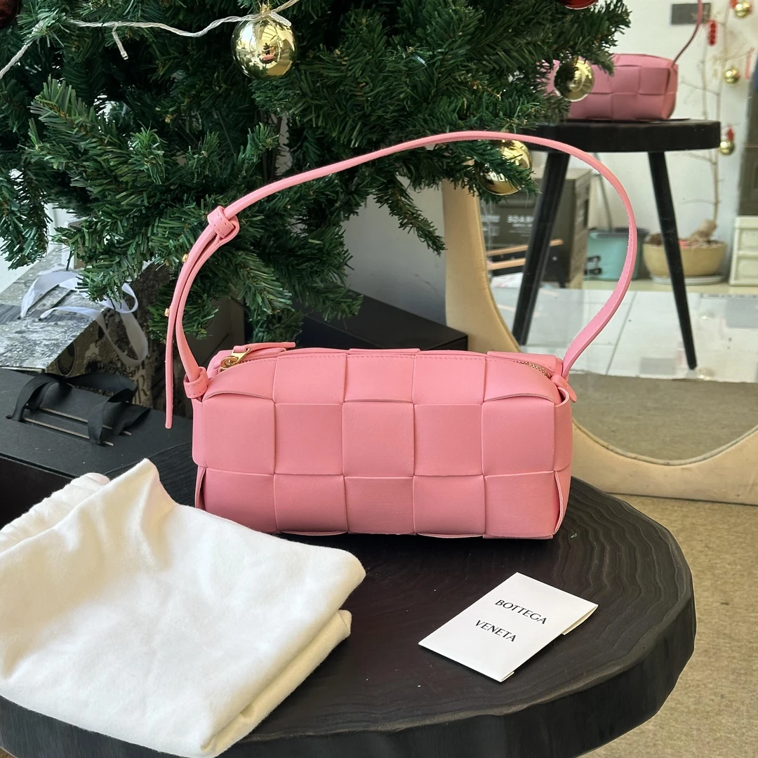 99新 BOTTEGA VENETA/葆蝶家 十格华夫包/腋下腕胯手提包/小号