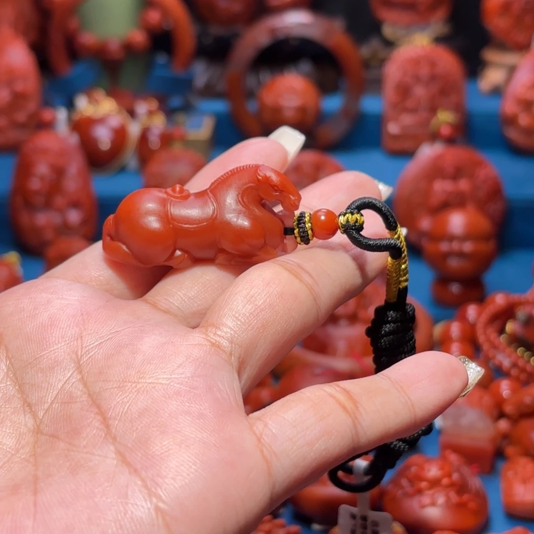 未镶嵌雕刻南红玛瑙