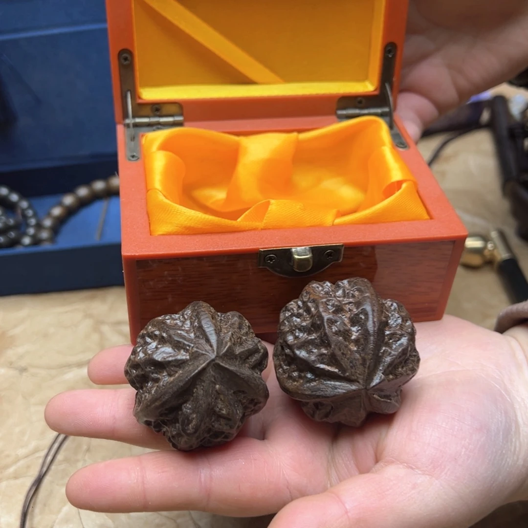 大叶紫檀（黑酸枝木类）