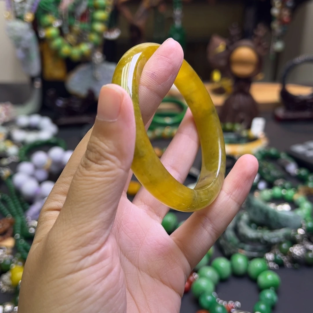 F***杨未镶嵌手链翡翠900