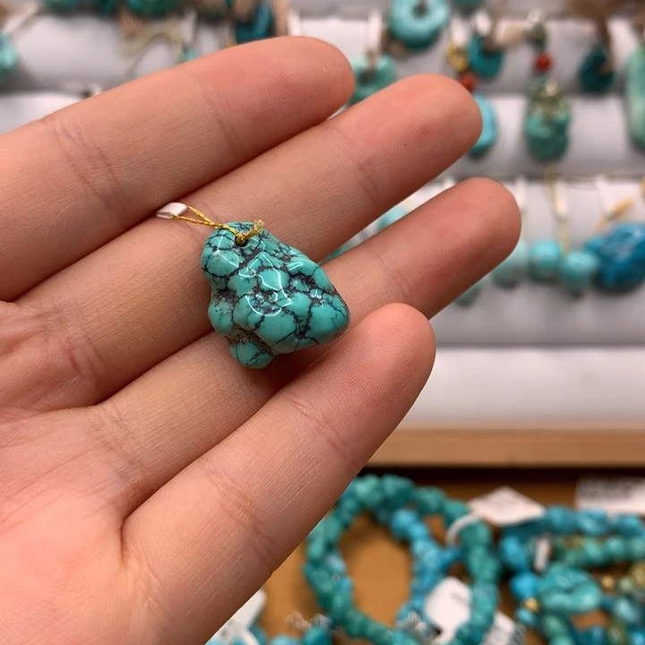 绿松石未镶嵌原矿