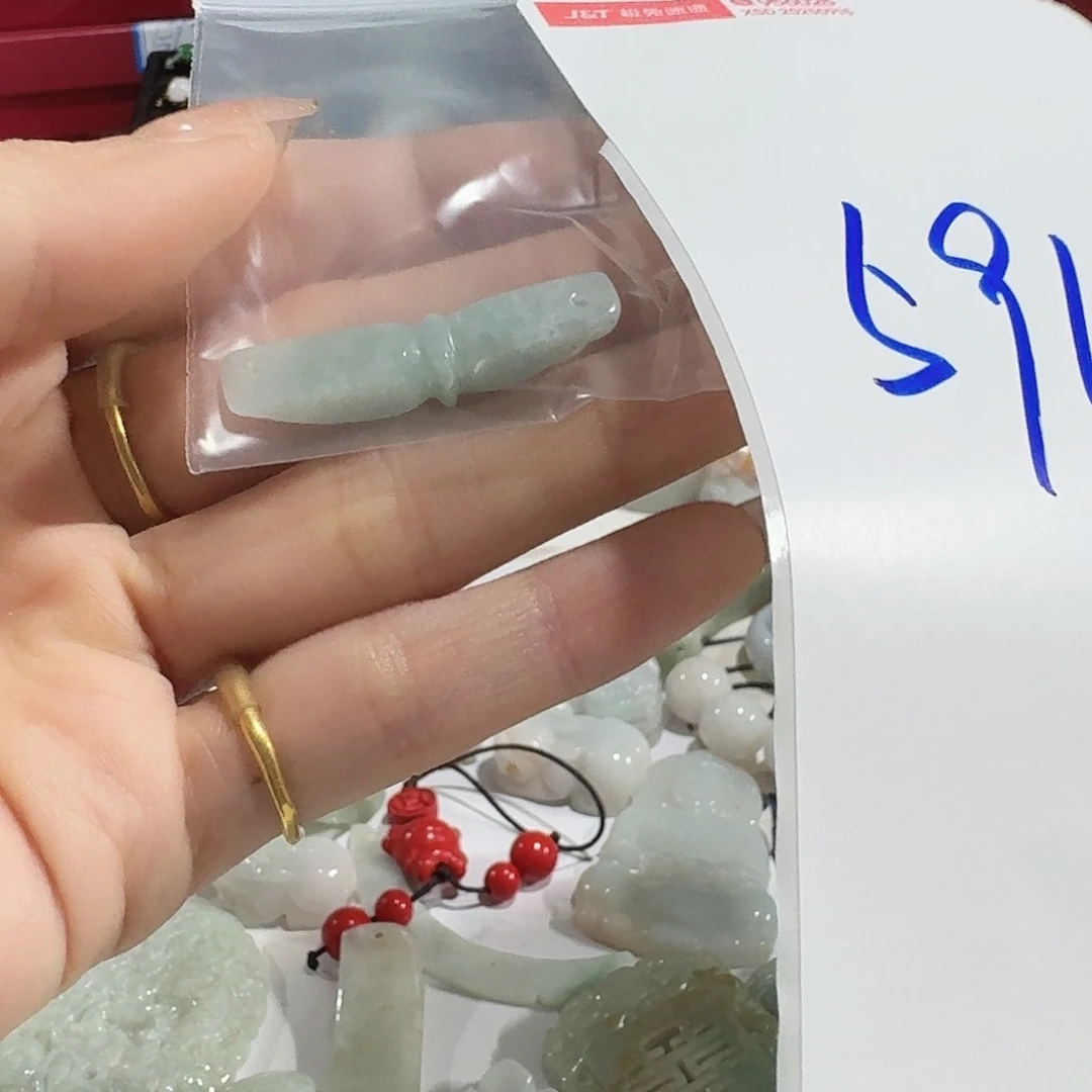 随***️翡翠未镶嵌颈饰5910