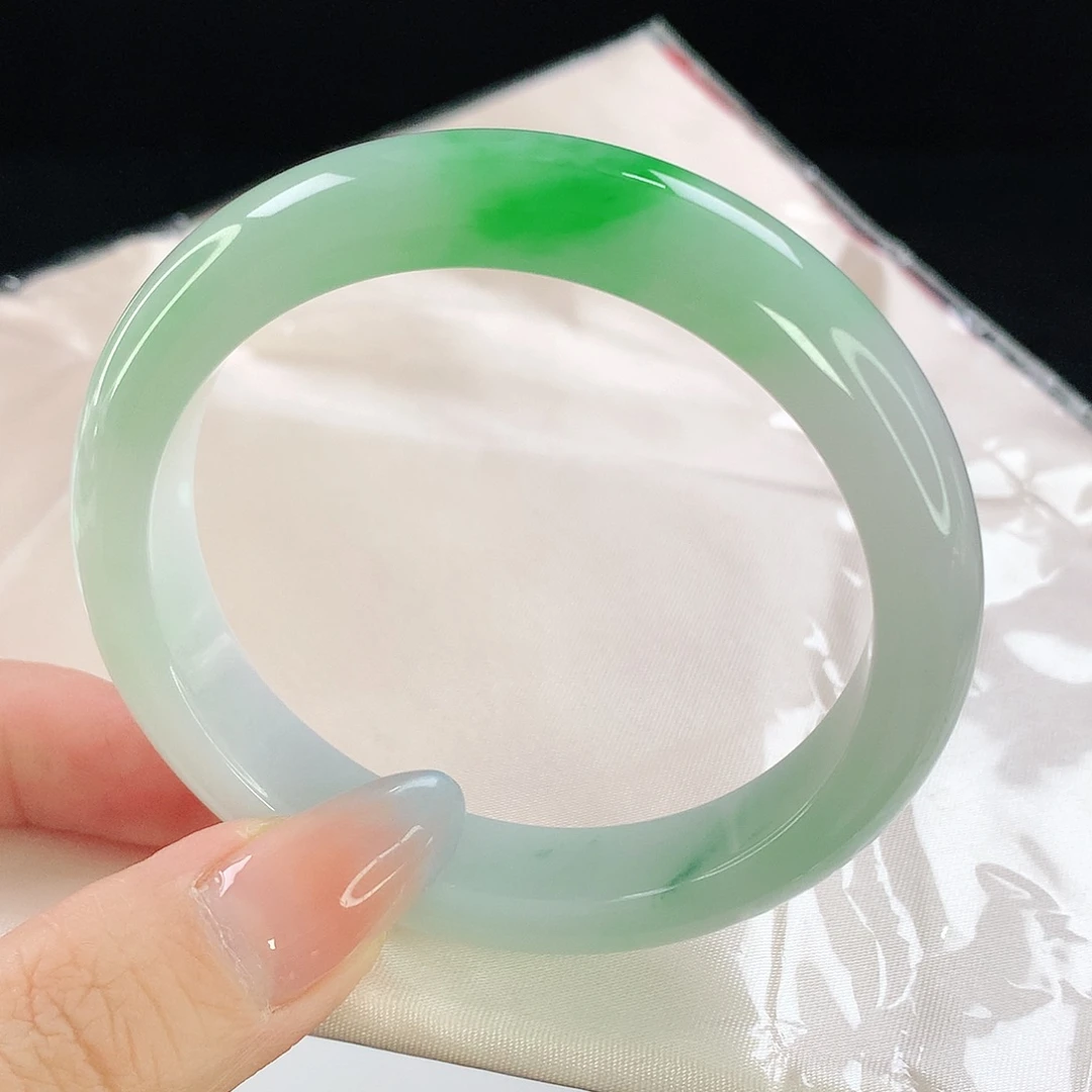 翡翠手镯未镶嵌637