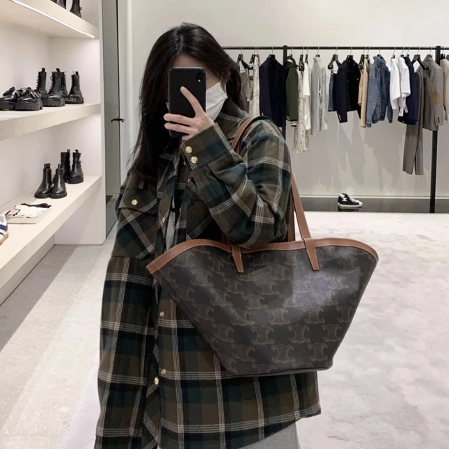 95新 Celine/思琳 只盒/Celine经典款凯旋门老花飞碟托特包