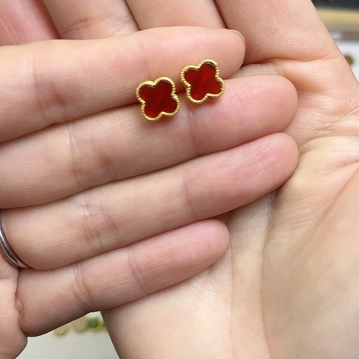 玛瑙/玉髓银S925镶嵌耳钉