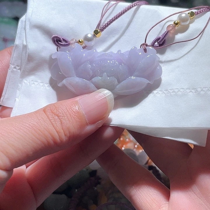 颈饰未镶嵌翡翠天