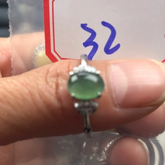 翡翠未镶嵌戒指缅甸