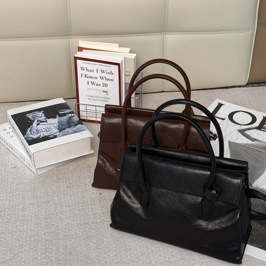 D0222 硬货哥女士休闲时尚轻奢水晶植鞣皮手提包