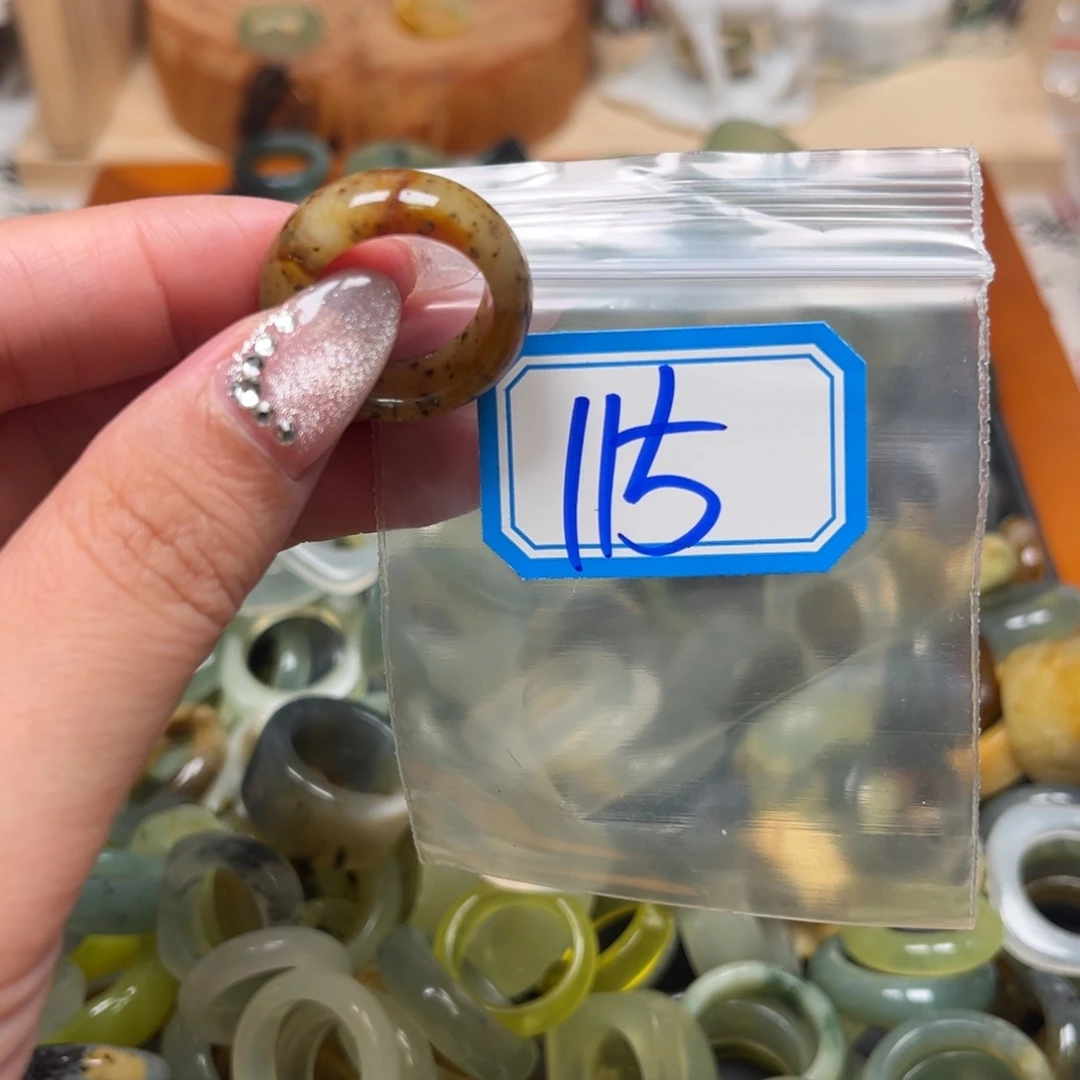 G***n蛇纹石玉未镶嵌珠宝奇石