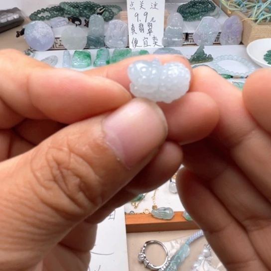 翡翠未镶嵌颈饰翡翠羊