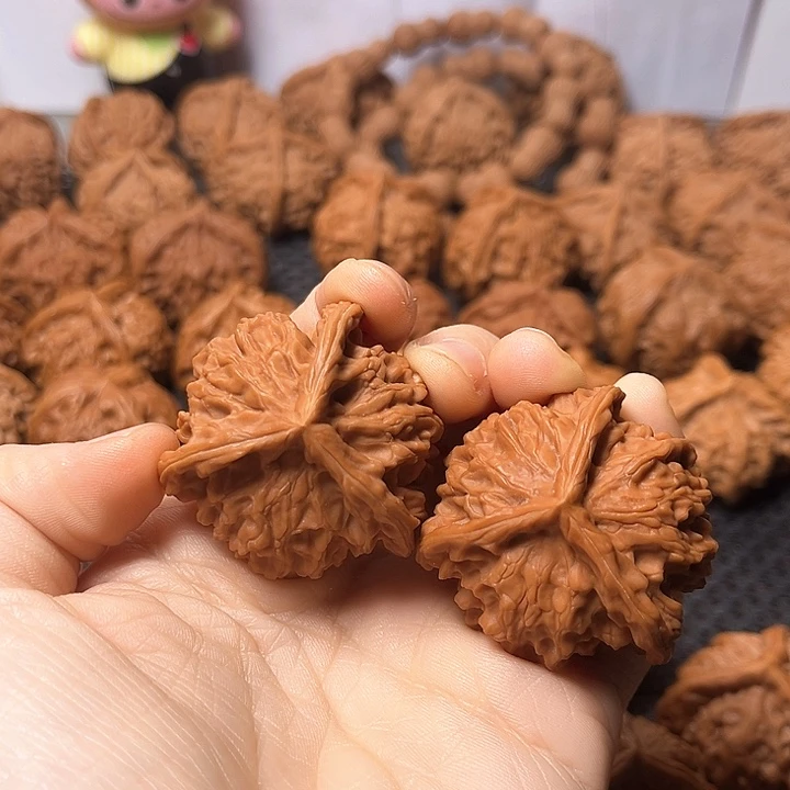 望***️文玩核桃把件40盘山