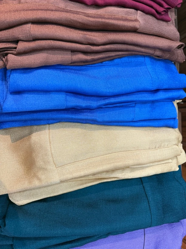 夏天藏装搭配衬衣