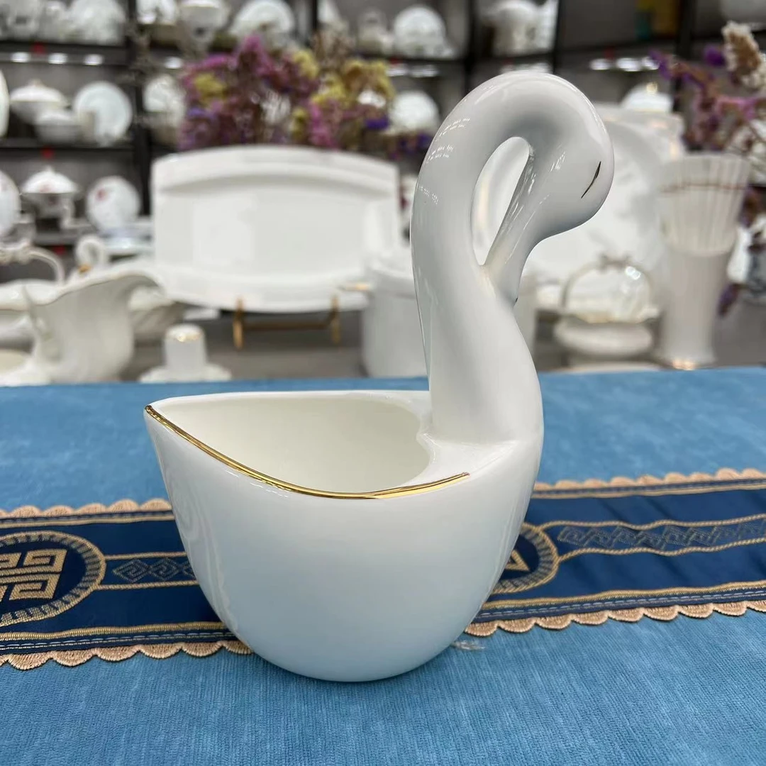 景德镇高温骨质瓷描金边天鹅花篮摆件牙签筒烟灰缸酱油壶配套餐具
