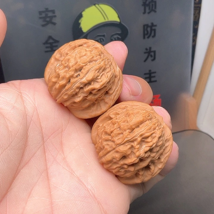 文玩核桃吊坠四座楼狮子头39全品福利对