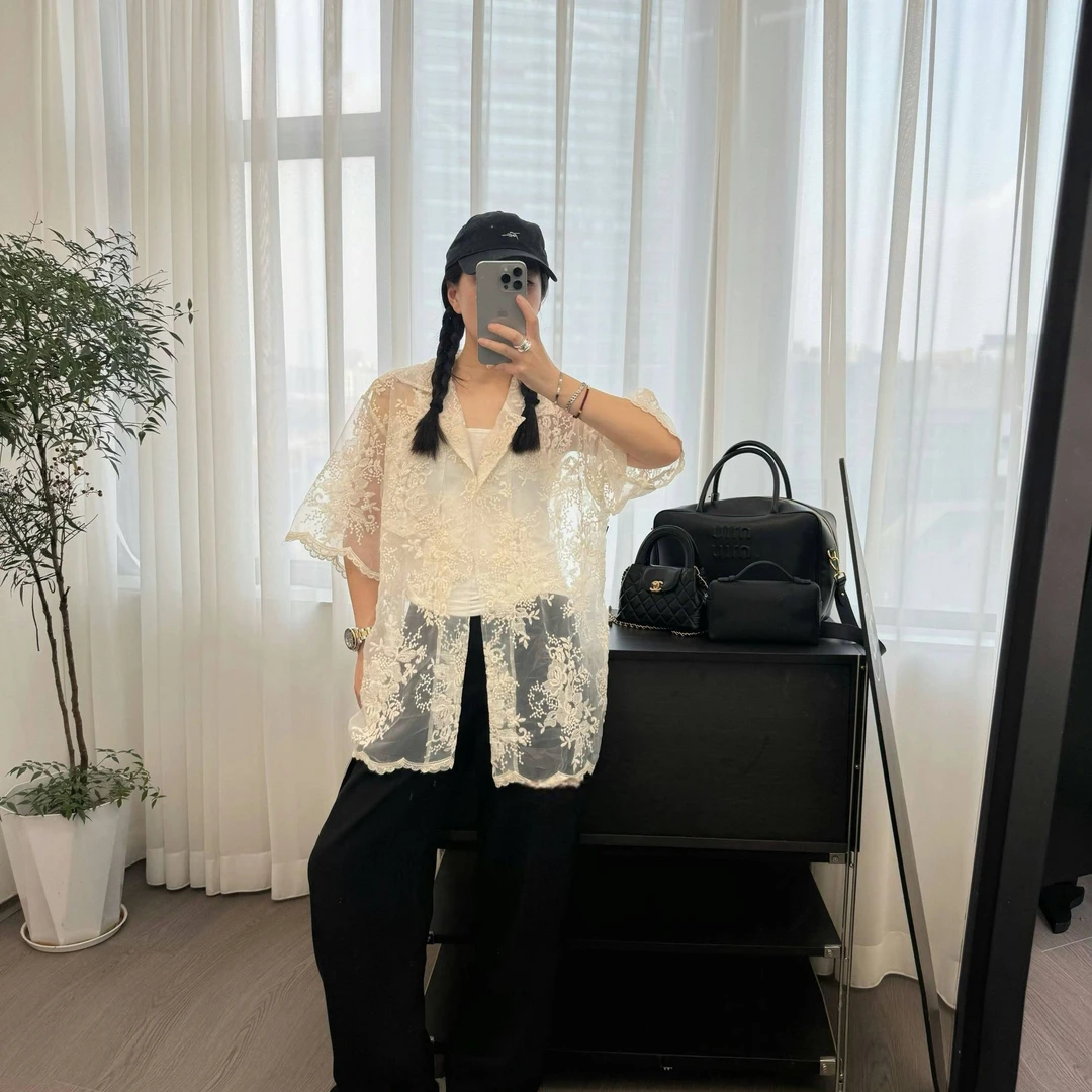 宽松蕾丝衬衫设计感时尚百搭休闲春夏夏季外套气质拼接法式开衫