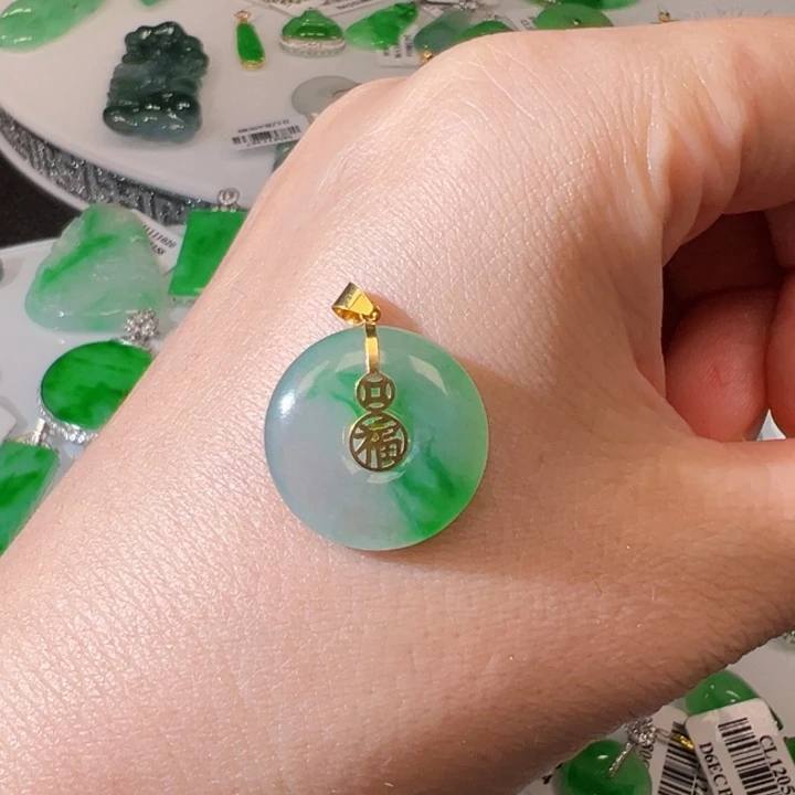翡翠挂件18K金镶嵌